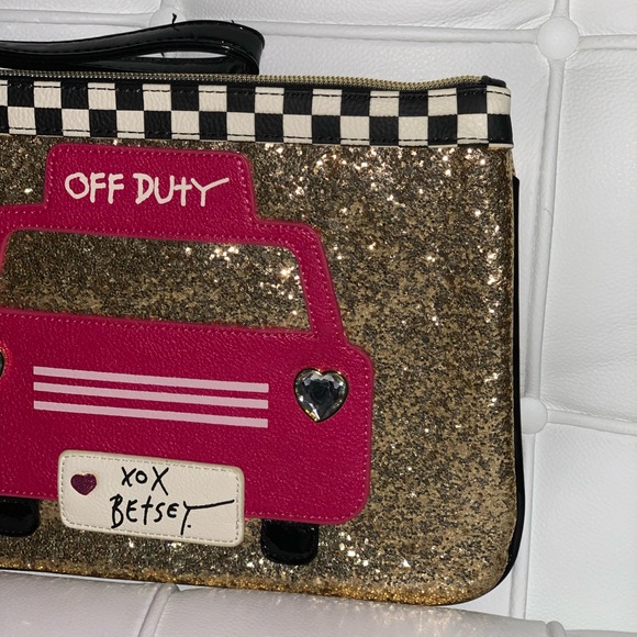 Betsey Johnson, Vintage “Off Duty,” Taxi Cab Cutch, lBlack/White/Pink/Gold, EUC - Picture 4 of 9